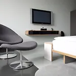 Ku'damm 101 Отель